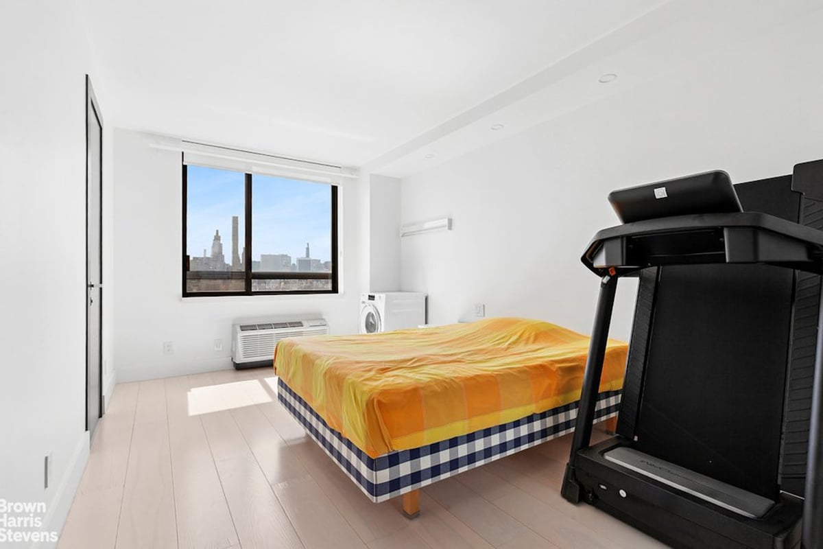 Photo for Evans Tower Condominium - 171 East 84th Street Condominium in Upper East Side, Manhattan