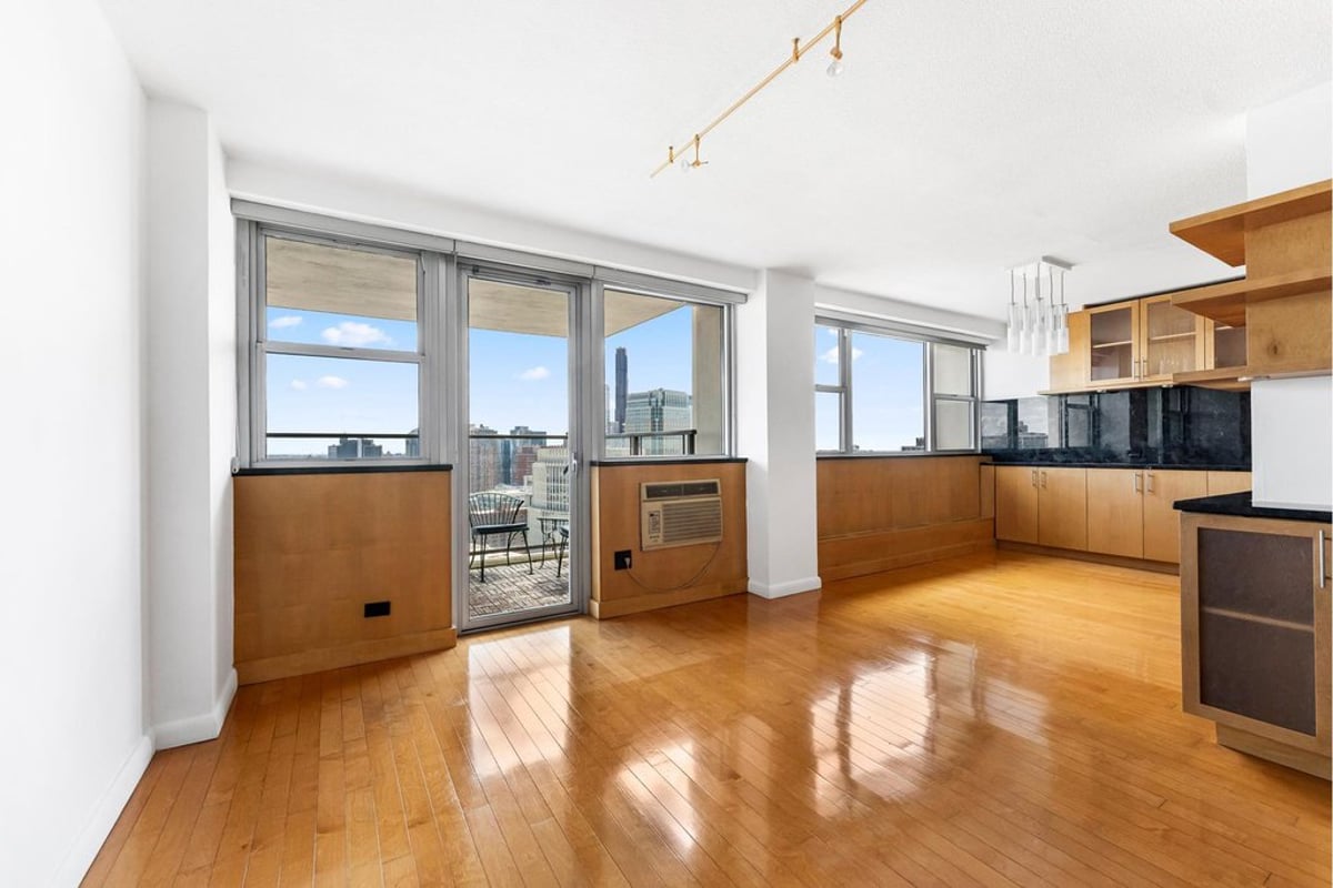 Photo for 75 Henry Street - 75 Henry Street Cooperative in Brooklyn Heights, Brooklyn