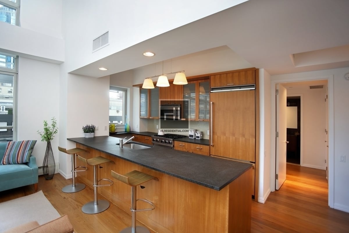 Photo for 205 East 59th Street - 205 East 59th Street Condominium in Upper East Side, Manhattan