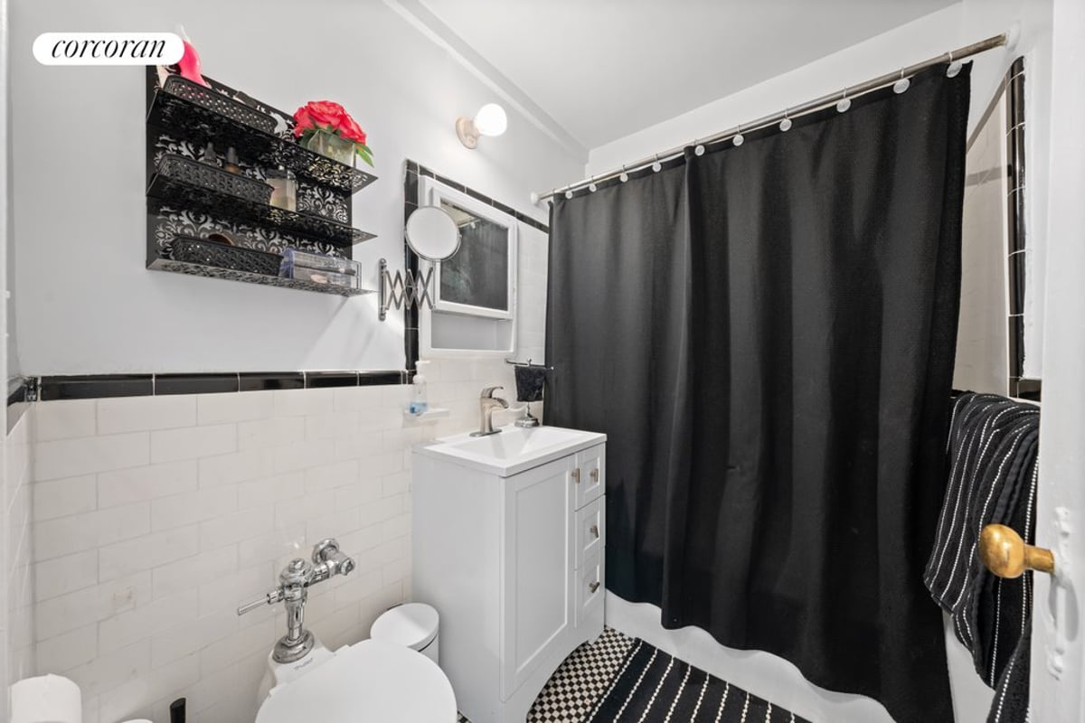 Photo for Haddon Hall - 433 West 34th Street Cooperative in Hudson Yards, Manhattan