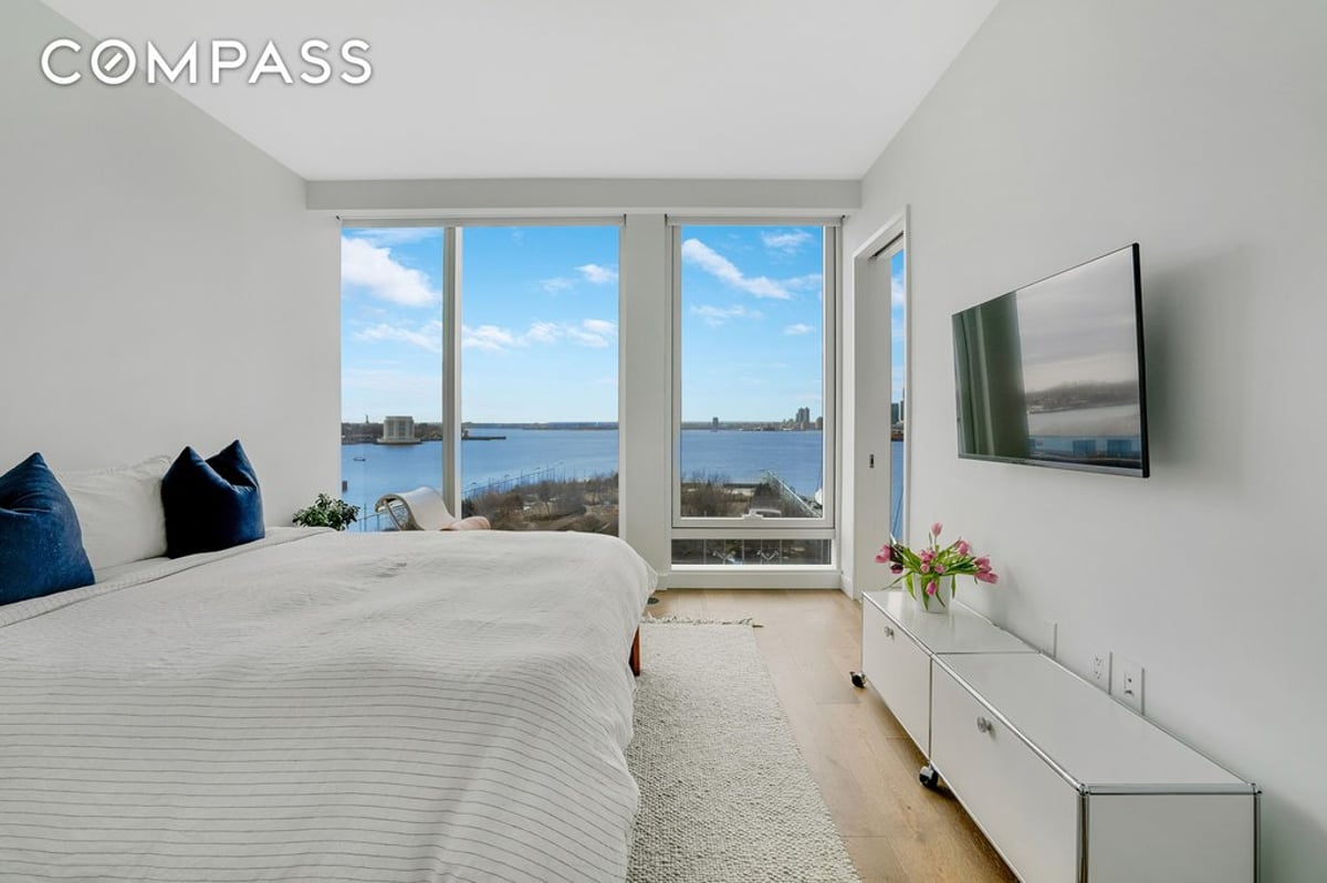 Photo for Quay Tower - 50 Bridge Park Drive Condominium in Brooklyn Heights, Brooklyn