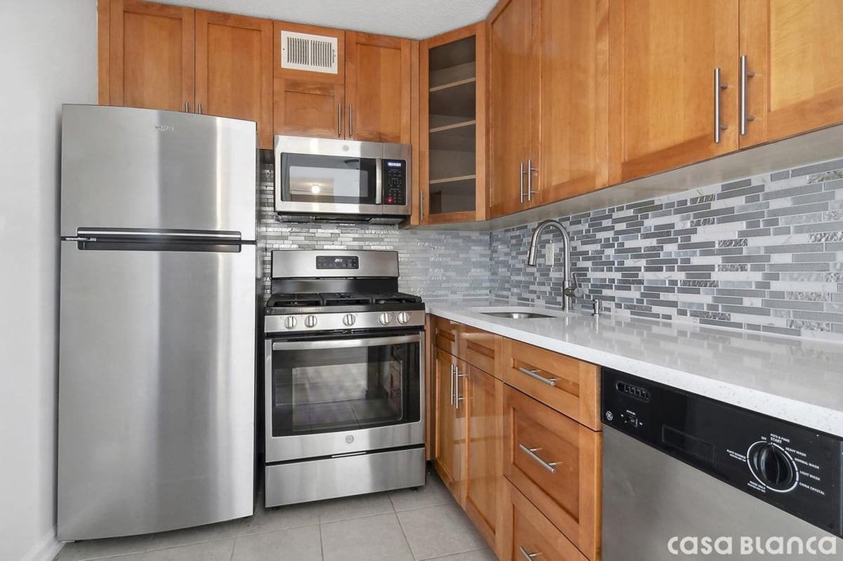 Photo for 118-18 Union Turnpike - 118-18 Union Turnpike Cooperative in Kew Gardens, Queens