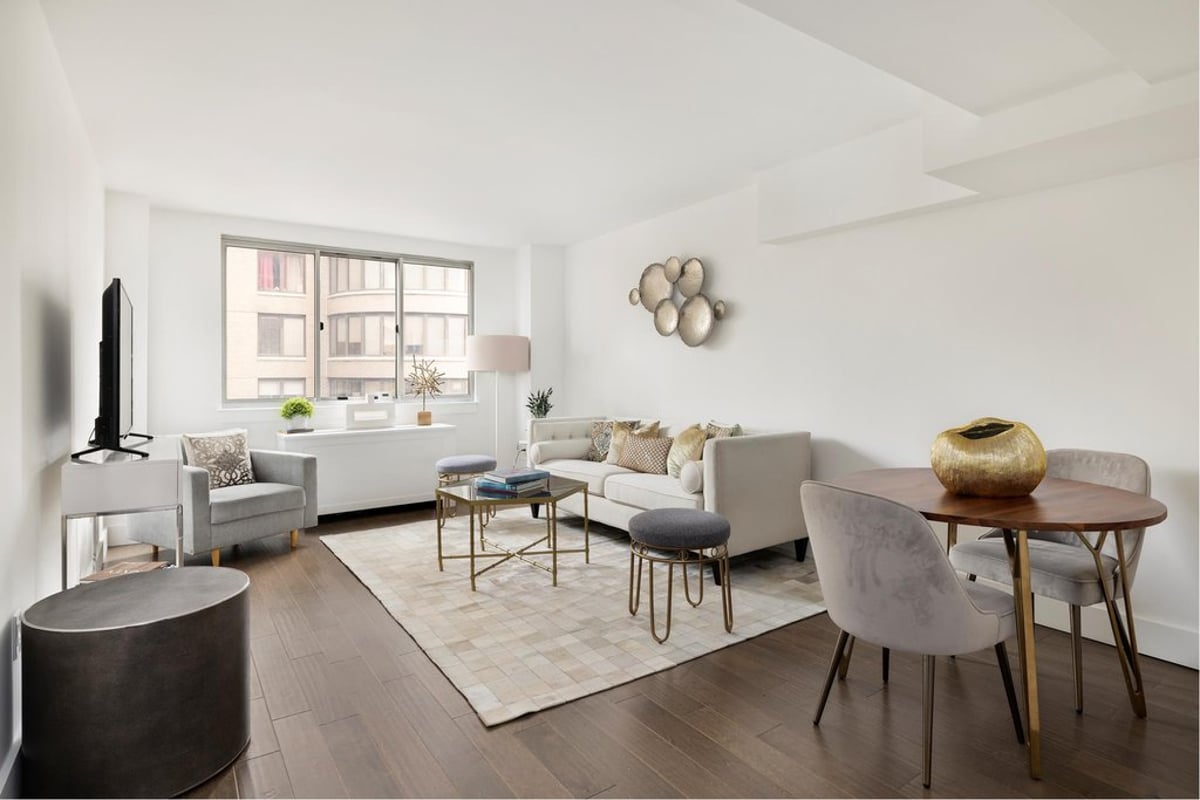 Photo for The Vantage - 308 East 38th Street Condominium in Murray Hill, Manhattan
