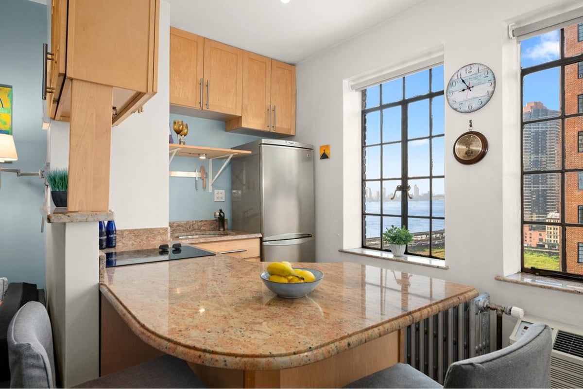 Photo for Prospect Tower - 45 Tudor City Place Cooperative in Turtle Bay, Manhattan