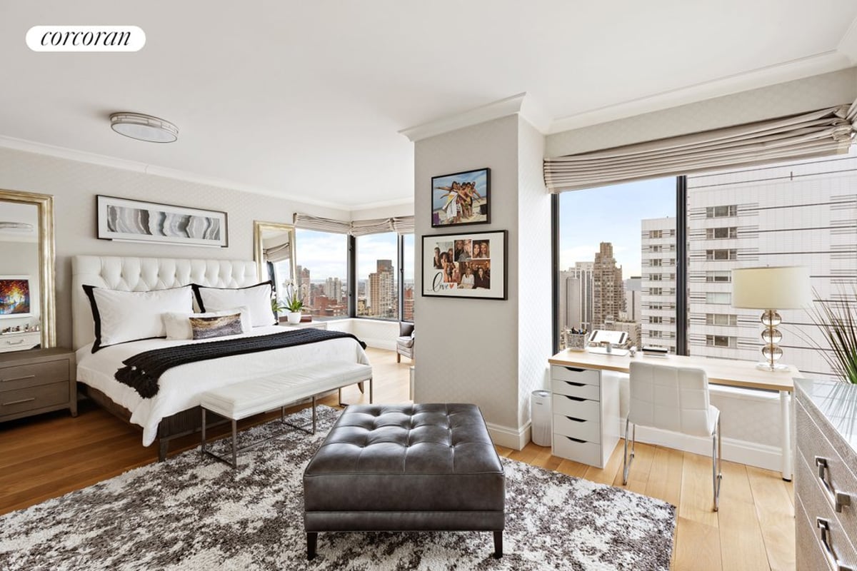 Photo for 200 East 69th Street - 200 East 69th Street Condominium in Upper East Side, Manhattan