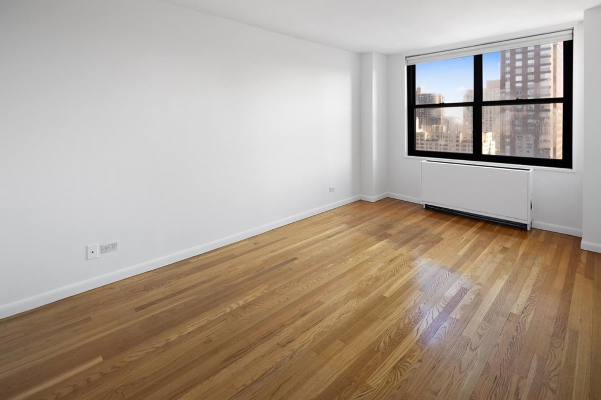 Photo for 565 West End Avenue - 565 West End Avenue Cooperative in Upper West Side, Manhattan