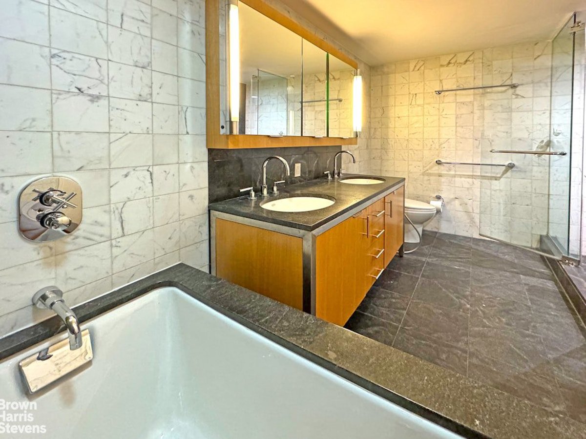 Photo for Windsor Park - 100 West 58th Street Condominium in Midtown, Manhattan