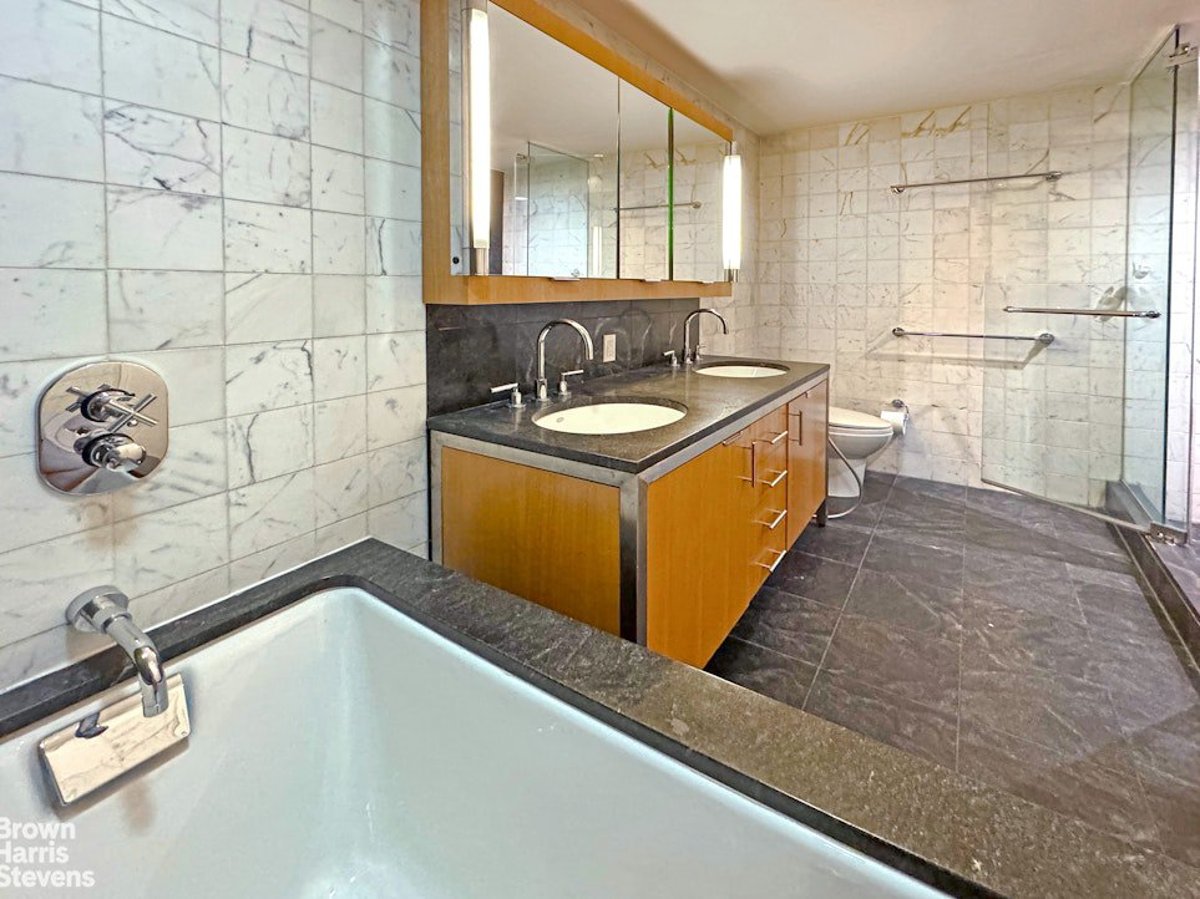 Photo for Windsor Park - 100 West 58th Street Condominium in Midtown, Manhattan