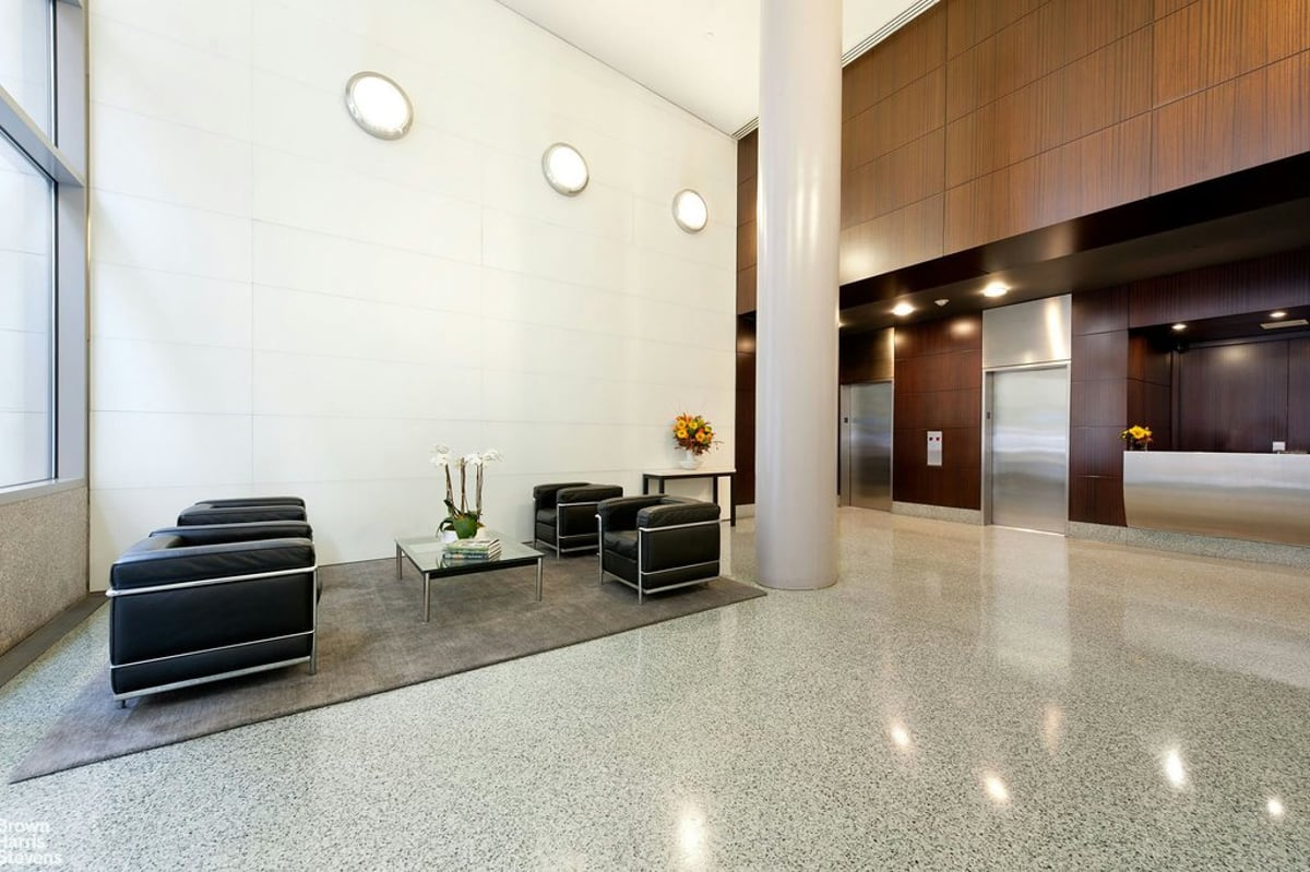 Photo for Windsor Park - 100 West 58th Street Condominium in Midtown, Manhattan