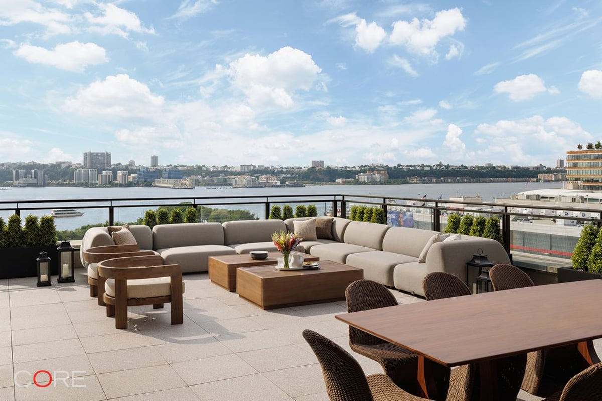 Photo for The Cortland - 555 West 22nd Street Condominium in Chelsea, Manhattan