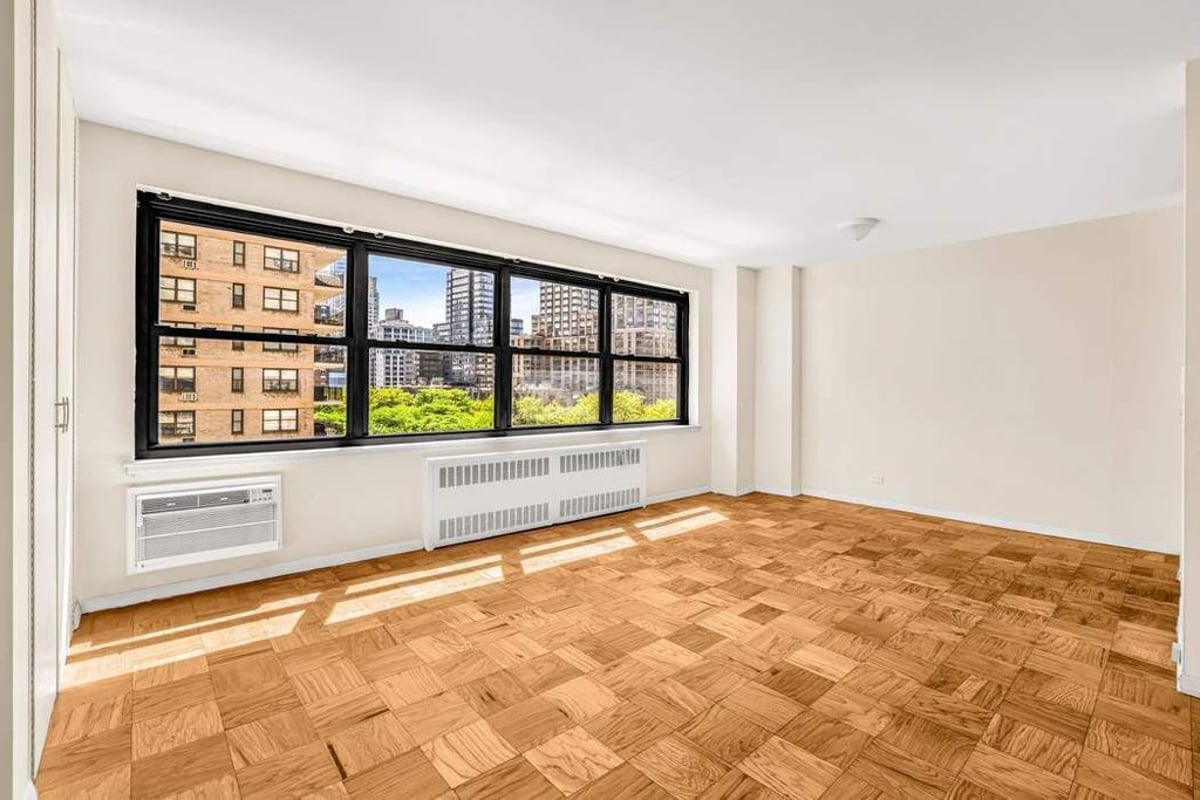 Photo for Lincoln Towers - 205 West End Avenue Condominium in Upper West Side, Manhattan