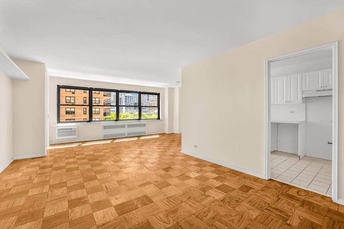 Photo for Lincoln Towers - 205 West End Avenue Condominium in Upper West Side, Manhattan