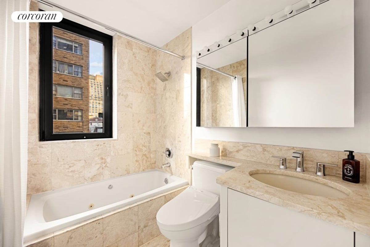 Photo for 100 United Nations Plaza - 100  United Nations Plaza Condominium in Midtown East, Manhattan