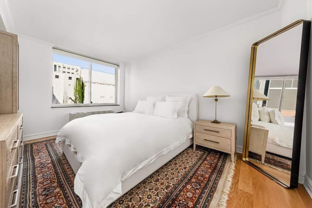 Photo for Bridge Tower Place - 401 East 60th Street Condominium in Upper East Side, Manhattan