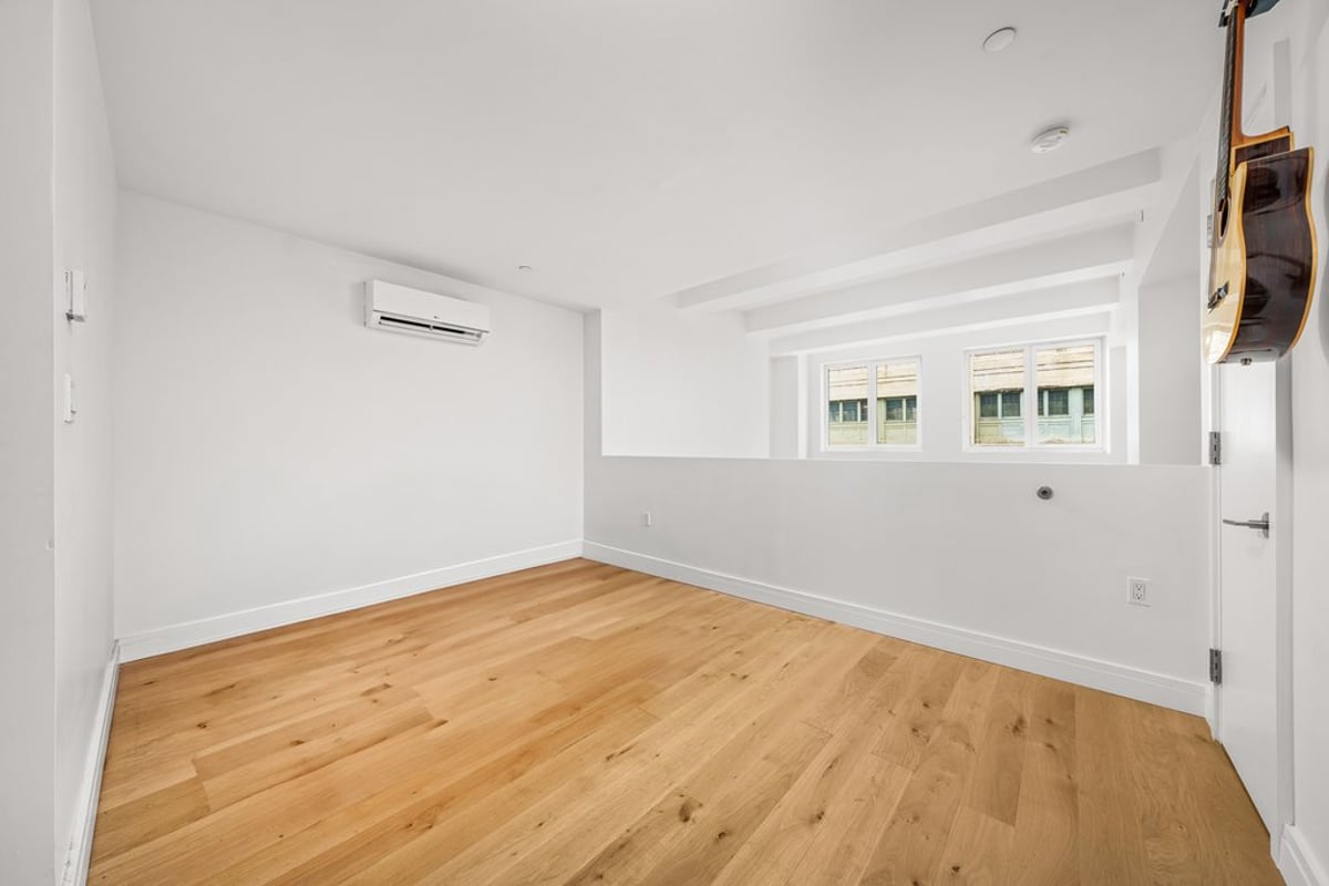 Photo for HERO - 24-16 Queens Plaza South Condominium in Long Island City, Queens