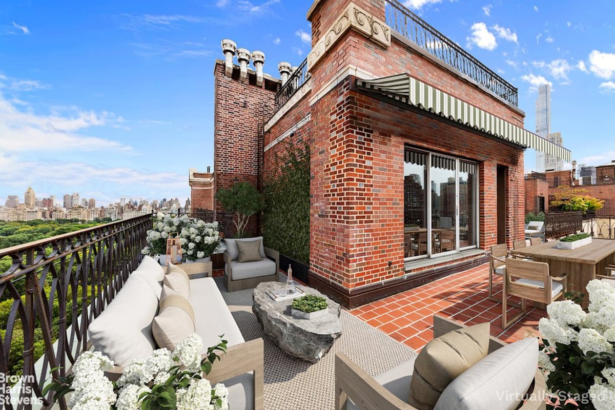 Photo for 101 CENTRAL PARK WEST - 101 Central Park West Cooperative in Upper West Side, Manhattan