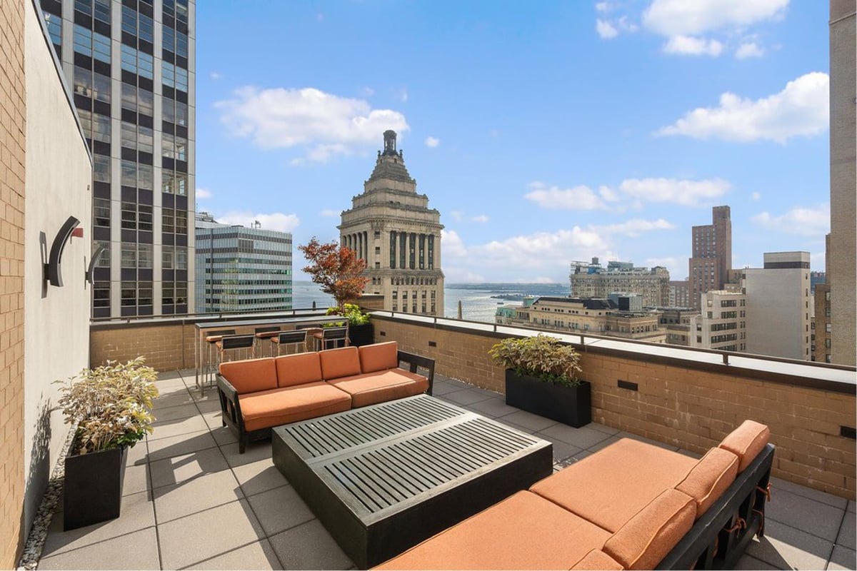 Photo for Setai Wall Street - 40 Broad Street Condominium in Financial District, Manhattan