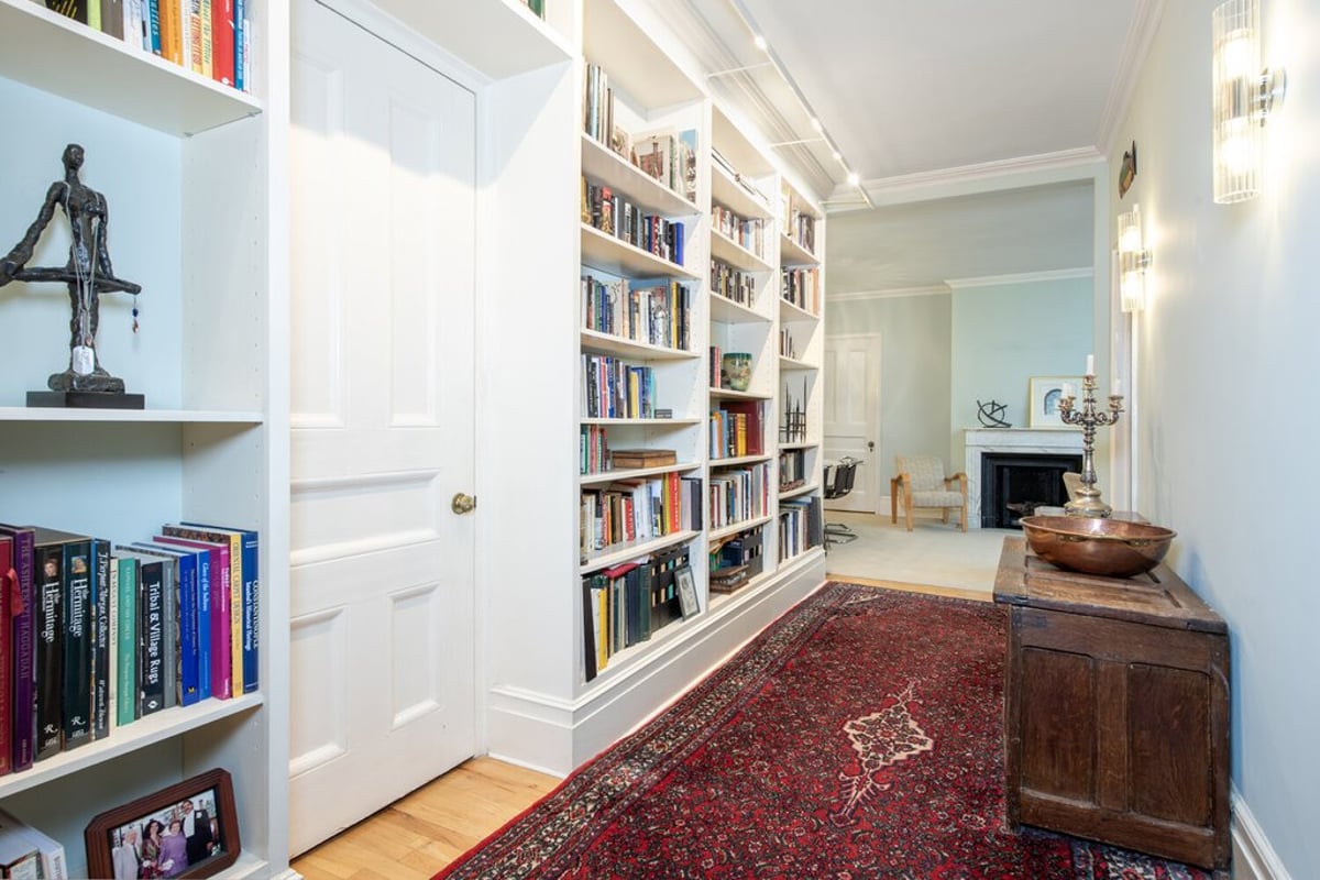 Photo for 969 Park Avenue - 969 Park Avenue Cooperative in Upper East Side, Manhattan