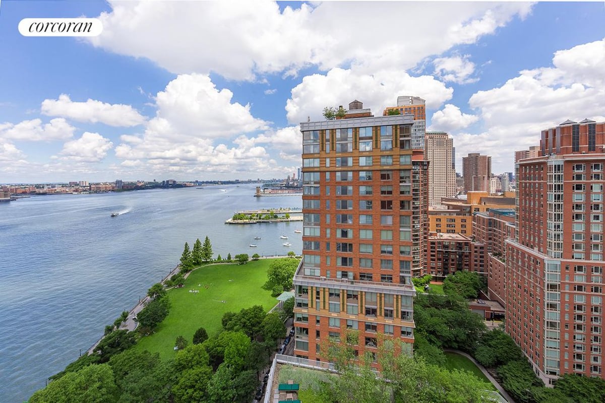 Photo for The Solaire - 20 River Terrace Condominium in Battery Park City, Manhattan