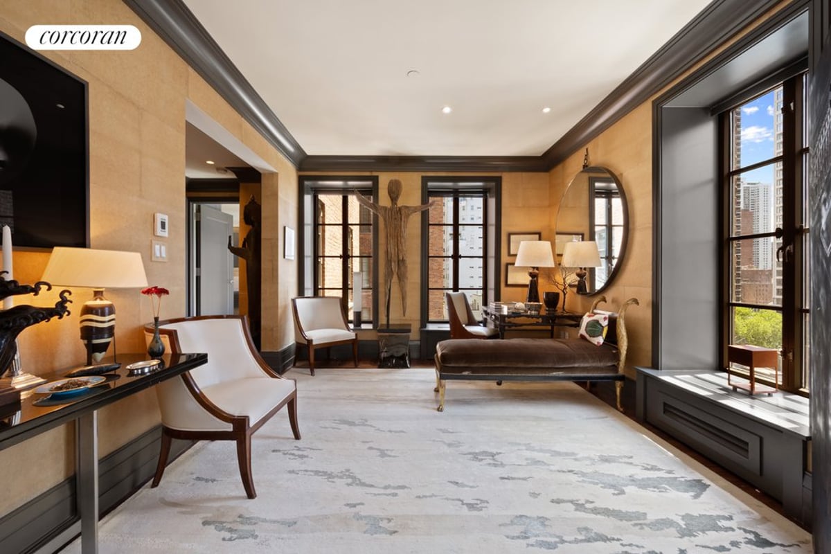 Photo for Barbizon/63 - 140 East 63rd Street Condominium in Upper East Side, Manhattan