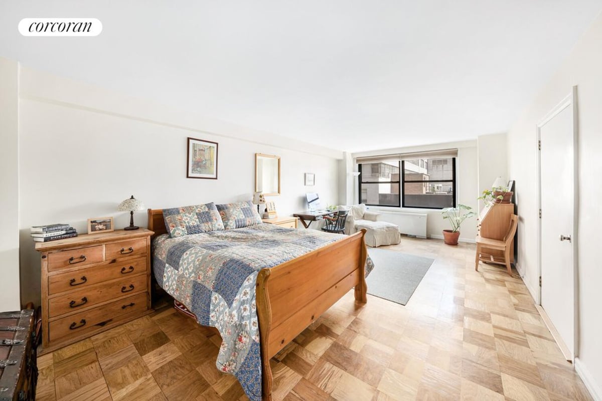 Photo for Harridge House - 225 East 57th Street Condominium in Midtown East, Manhattan