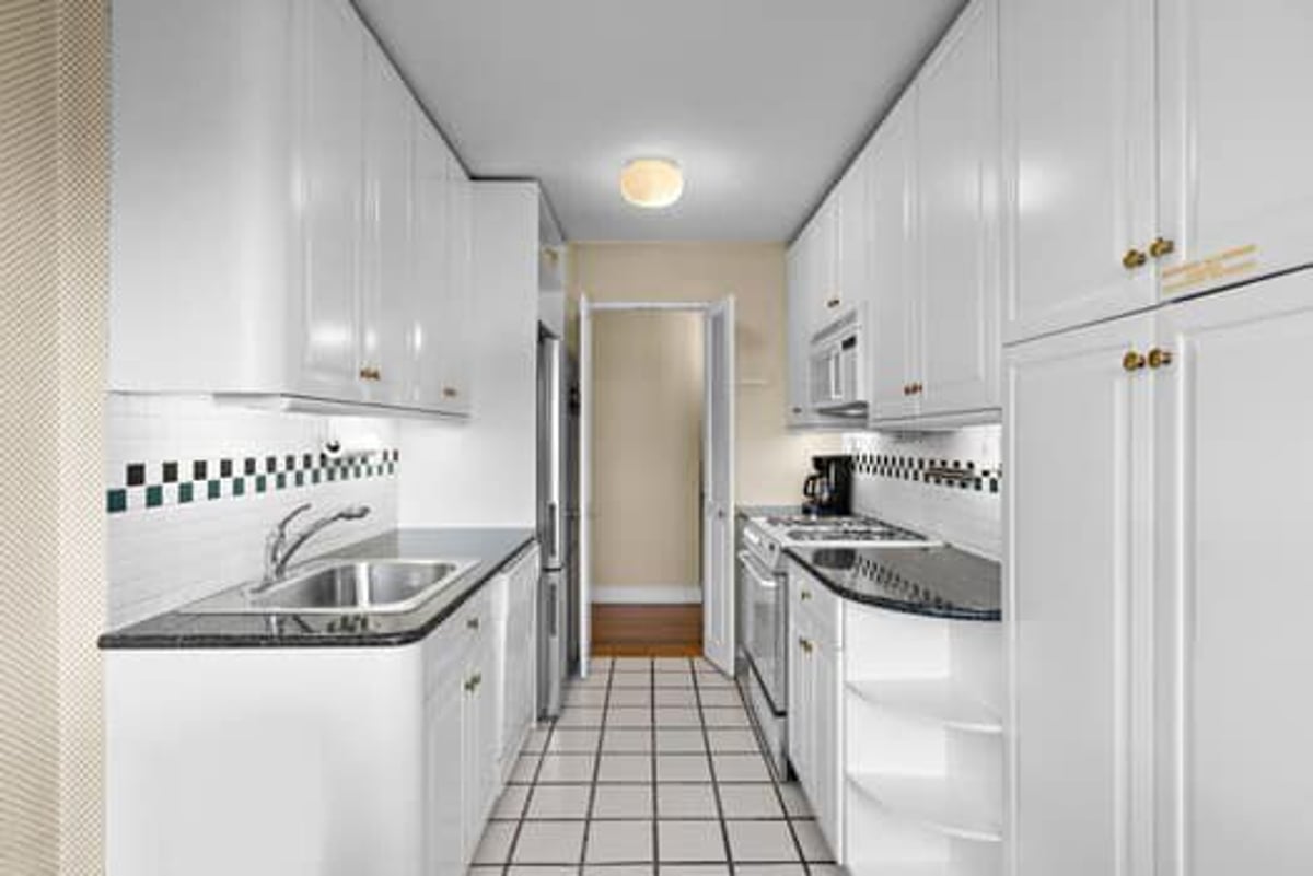 Photo for 45 West 67th Street - 45 West 67th Street Condominium in Upper West Side, Manhattan