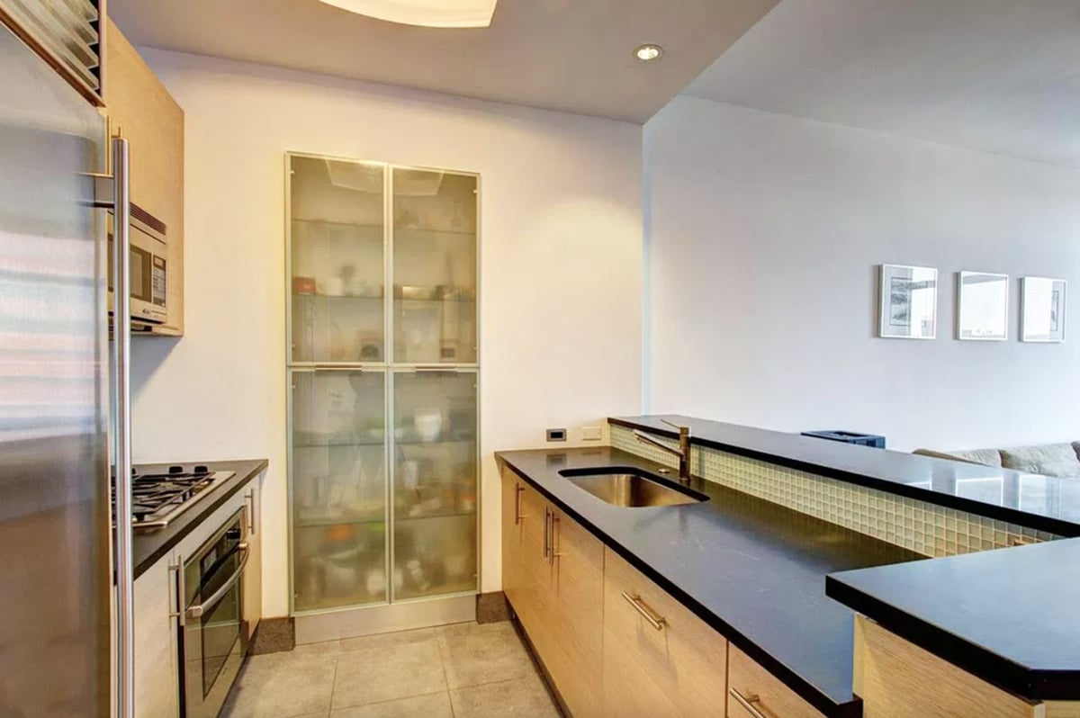 Photo for 325 Fifth Avenue - 325 Fifth Avenue Condominium in Murray Hill, Manhattan