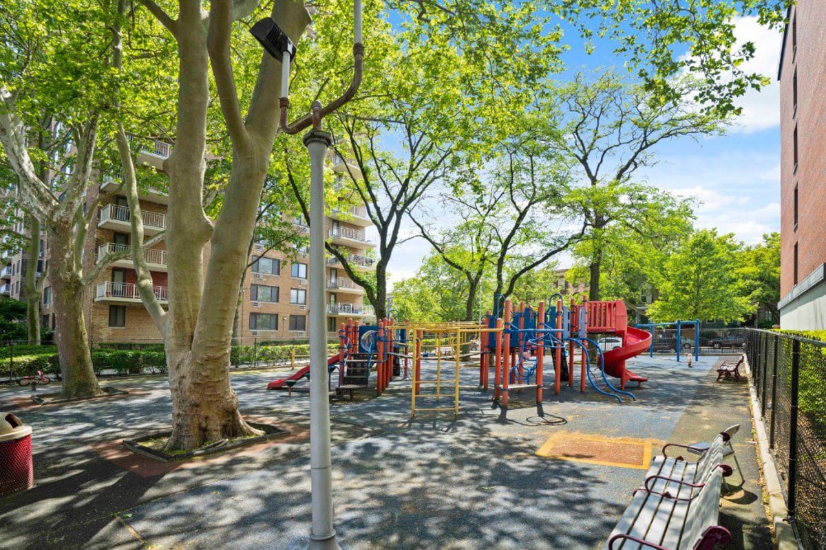 Photo for 185 Hall Street - 185 Hall Street Cooperative in Clinton Hill, Brooklyn