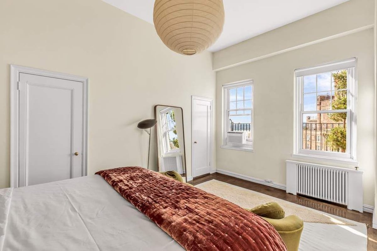 Photo for 302 West 12th Street - 302 West 12th Street Condominium in West Village, Manhattan