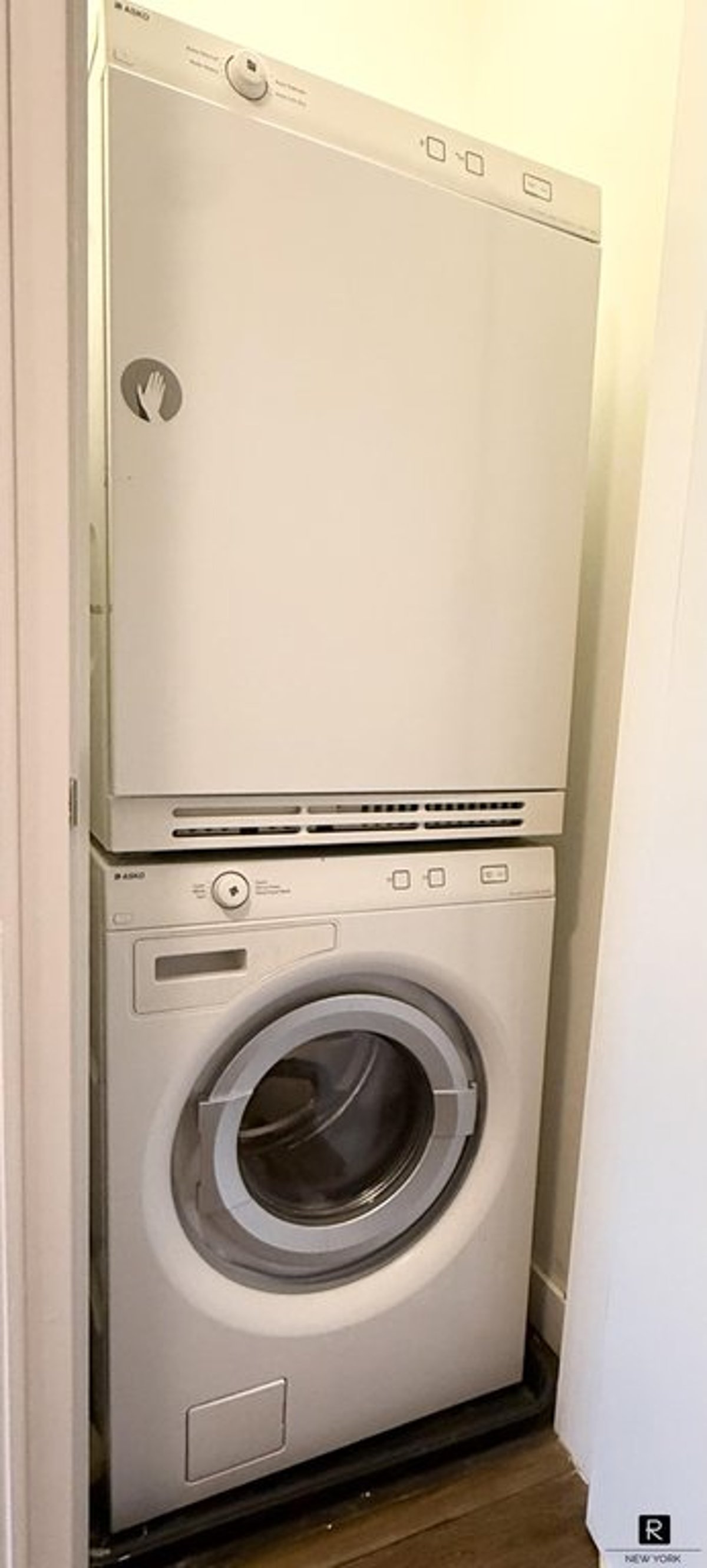 Photo for The Jefferson - 211 East 13th Street Condominium in East Village, Manhattan