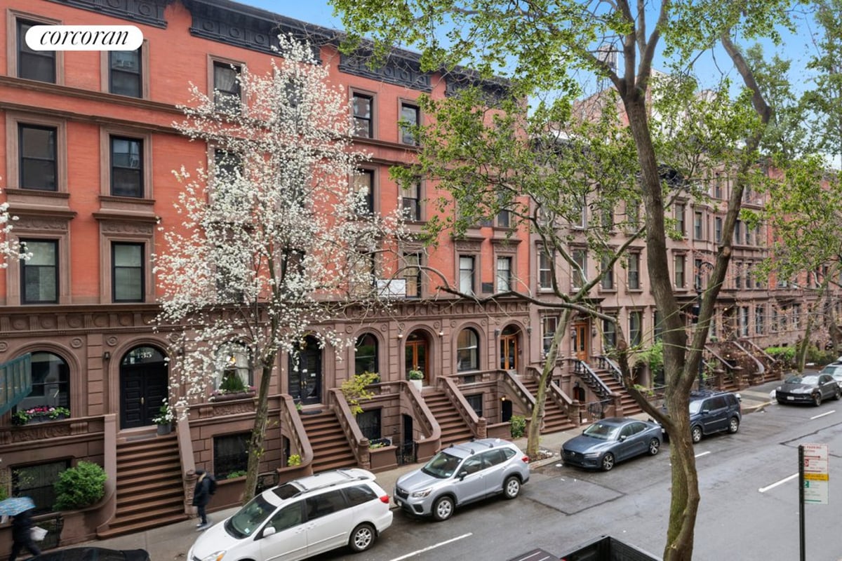 Photo for Lincoln Spencer Apartments - 140 West 69th Street Cooperative in Upper West Side, Manhattan