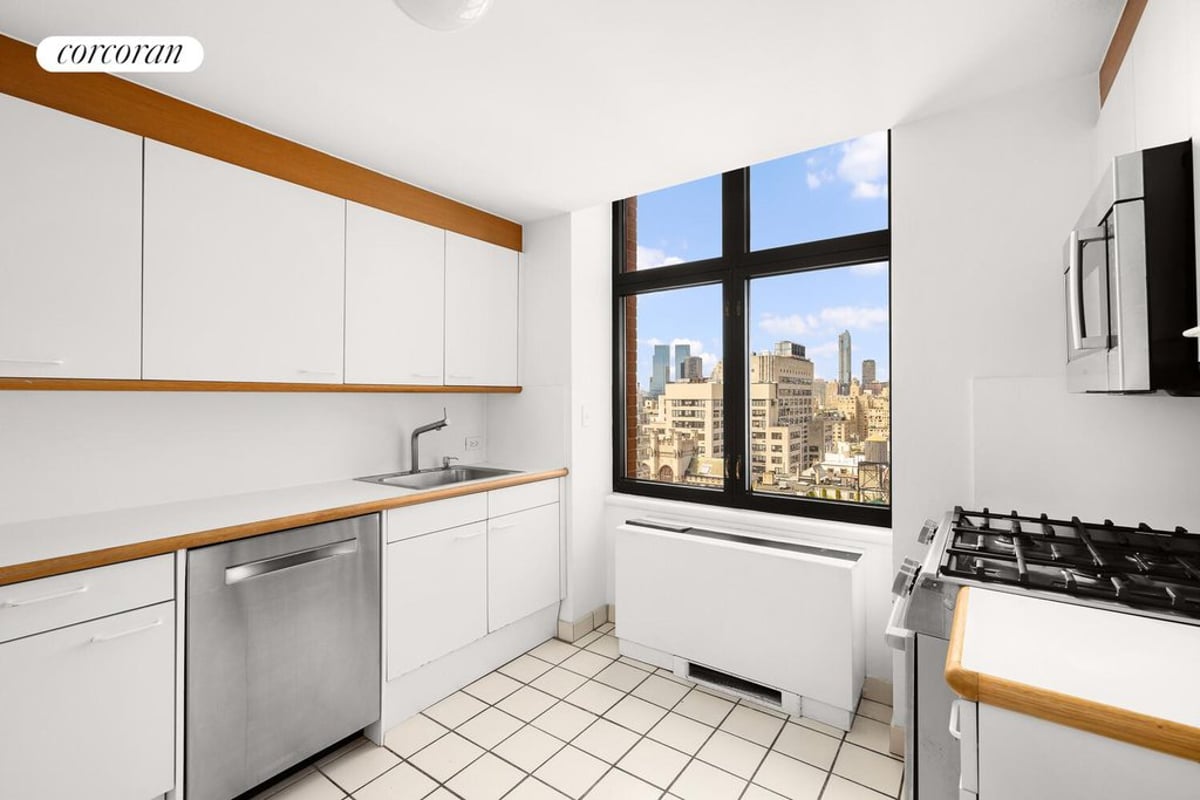 Photo for The Trafalgar House - 188 East 70th Street Condominium in Upper East Side, Manhattan