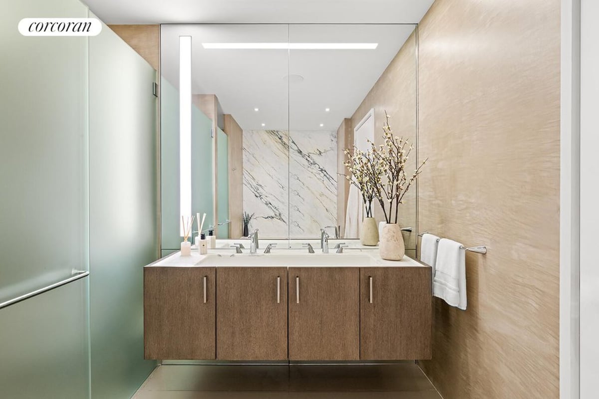 Photo for 121 E 22nd St - 121 East 22nd Street Condominium in Chelsea, Manhattan