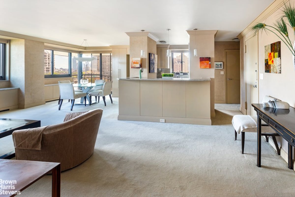 Photo for East River Tower - 1725 York Avenue Cooperative in Upper East Side, Manhattan