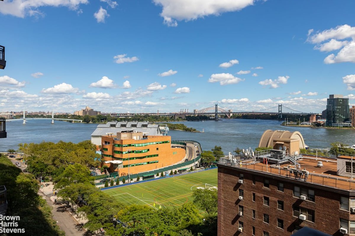 Photo for East River Tower - 1725 York Avenue Cooperative in Upper East Side, Manhattan