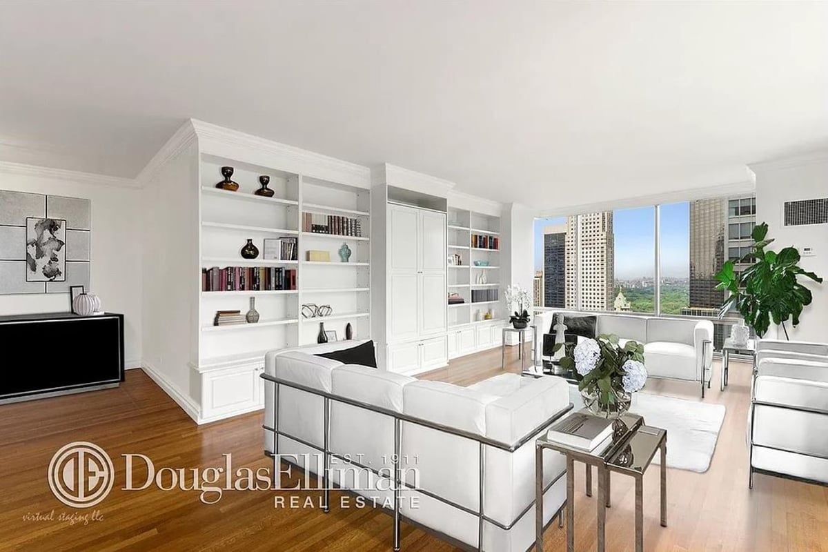 Photo for Olympic Tower - 641 5th Avenue Condominium in Midtown, Manhattan