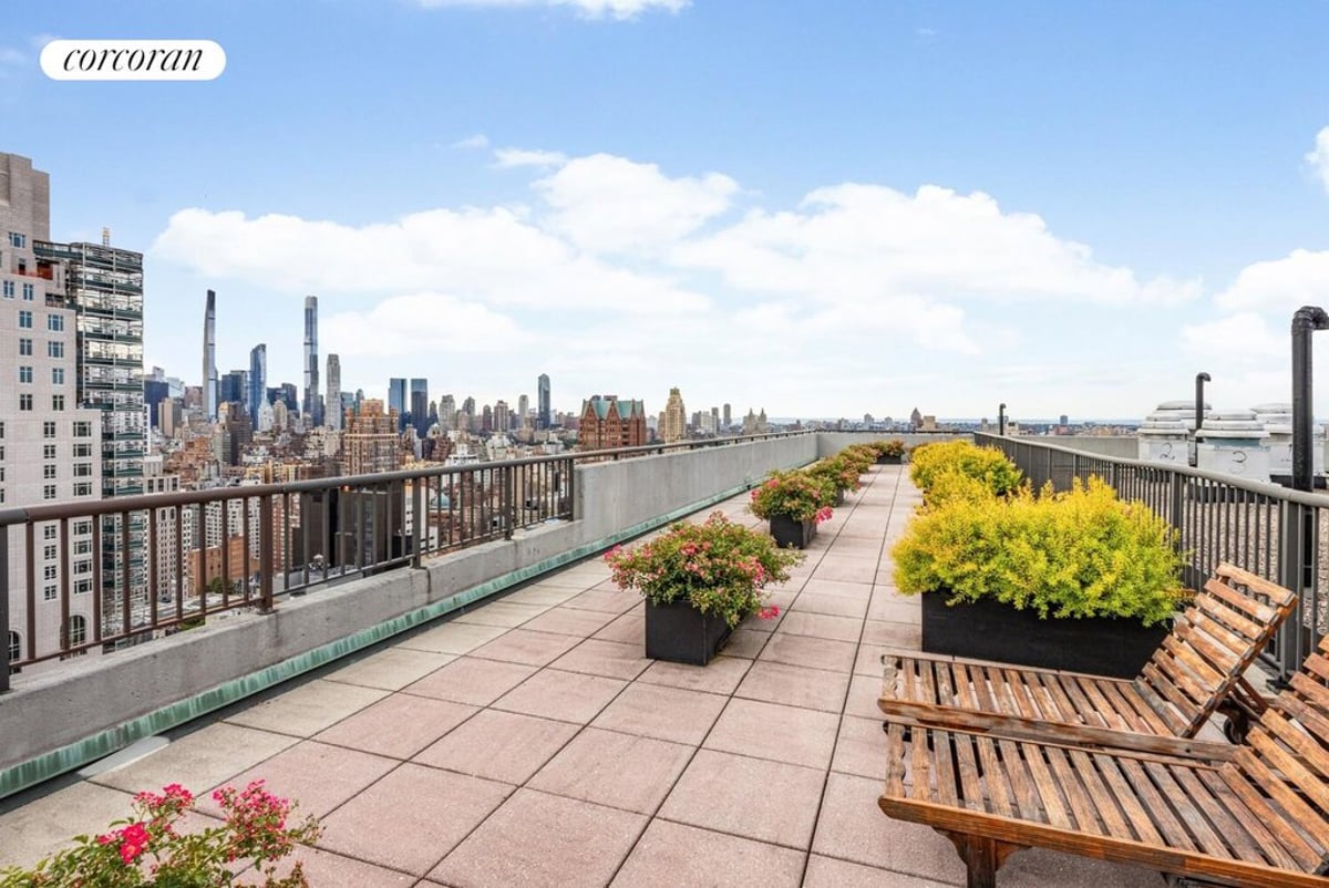 Photo for CONTINENTAL TOWERS - 401 West End Avenue Cooperative in Upper West Side, Manhattan