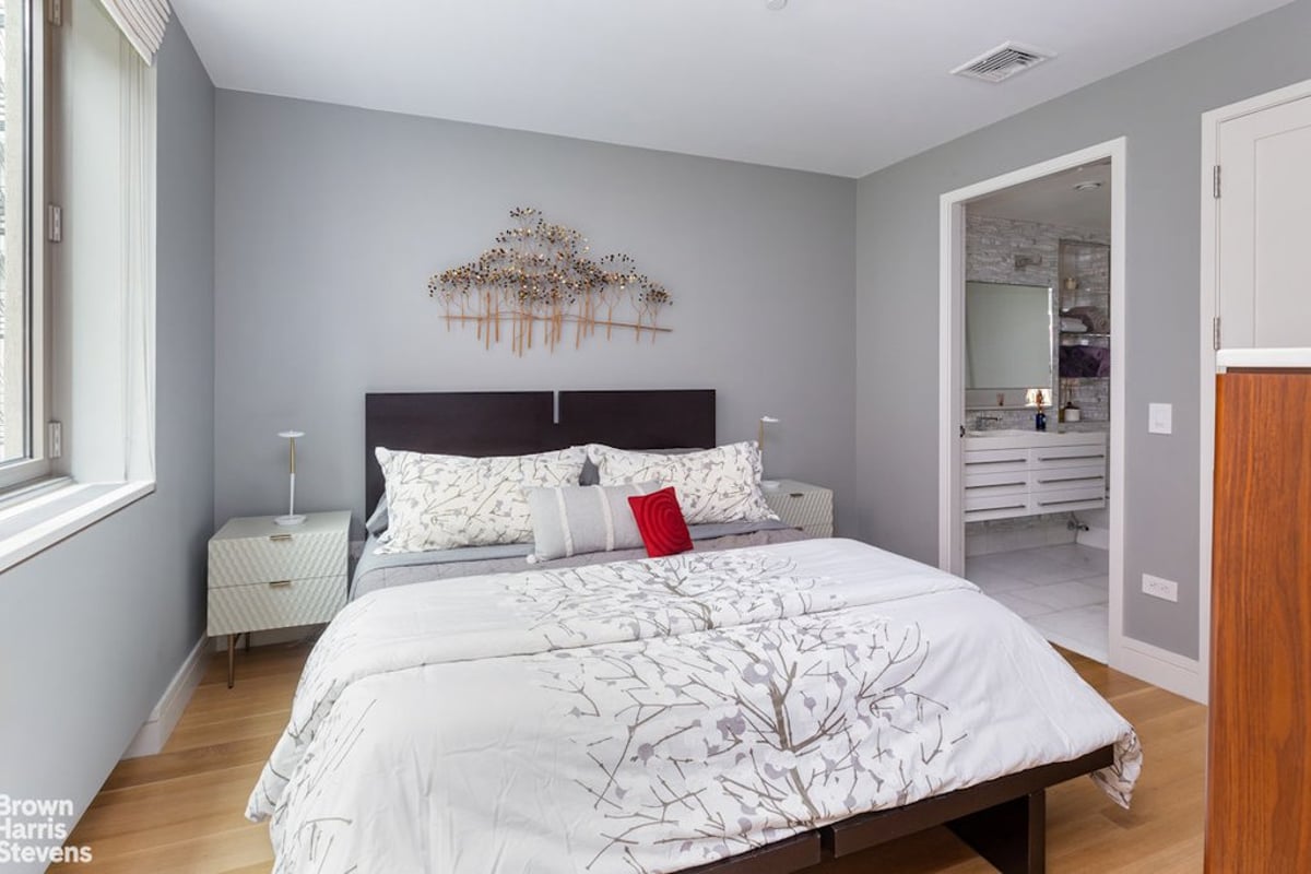 Photo for Citizen - 124 West 23rd Street Condominium in Chelsea, Manhattan