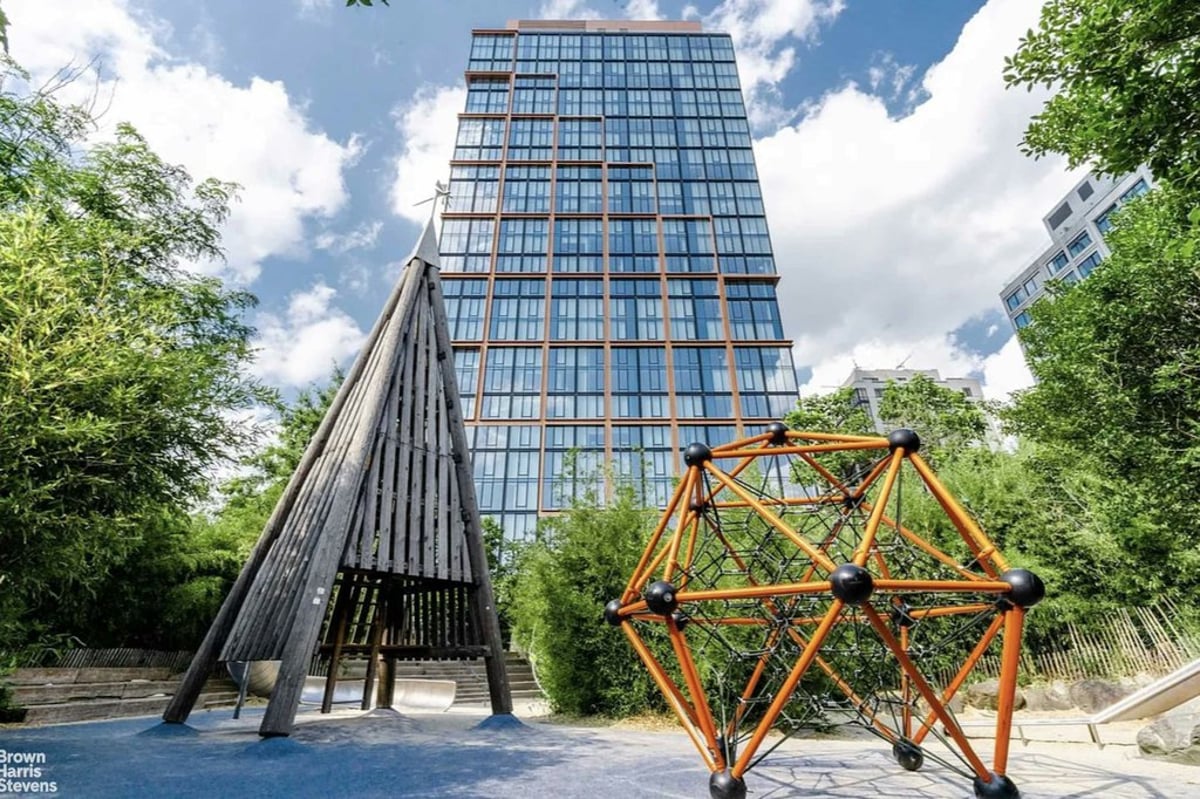 Photo for Quay Tower - 50 Bridge Park Drive Condominium in Brooklyn Heights, Brooklyn