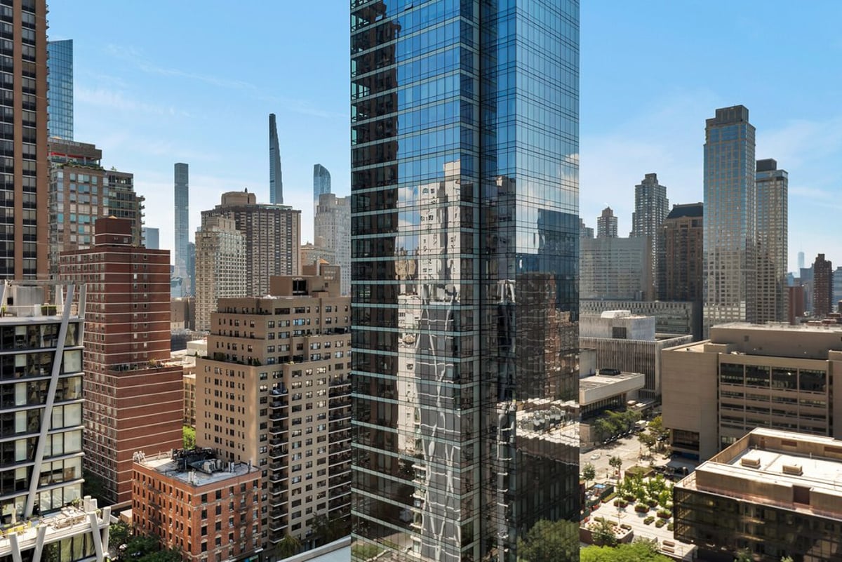 Photo for Lincoln Towers - 160 West End Avenue Condominium in Upper West Side, Manhattan