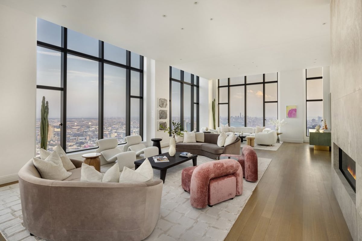Photo for Sutton Tower - 430 E 58th Street Condominium in Sutton Place, Manhattan