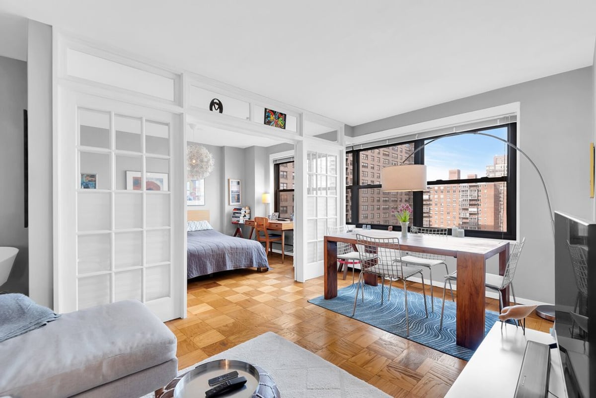 Photo for Lincoln Towers - 160 West End Avenue Condominium in Upper West Side, Manhattan