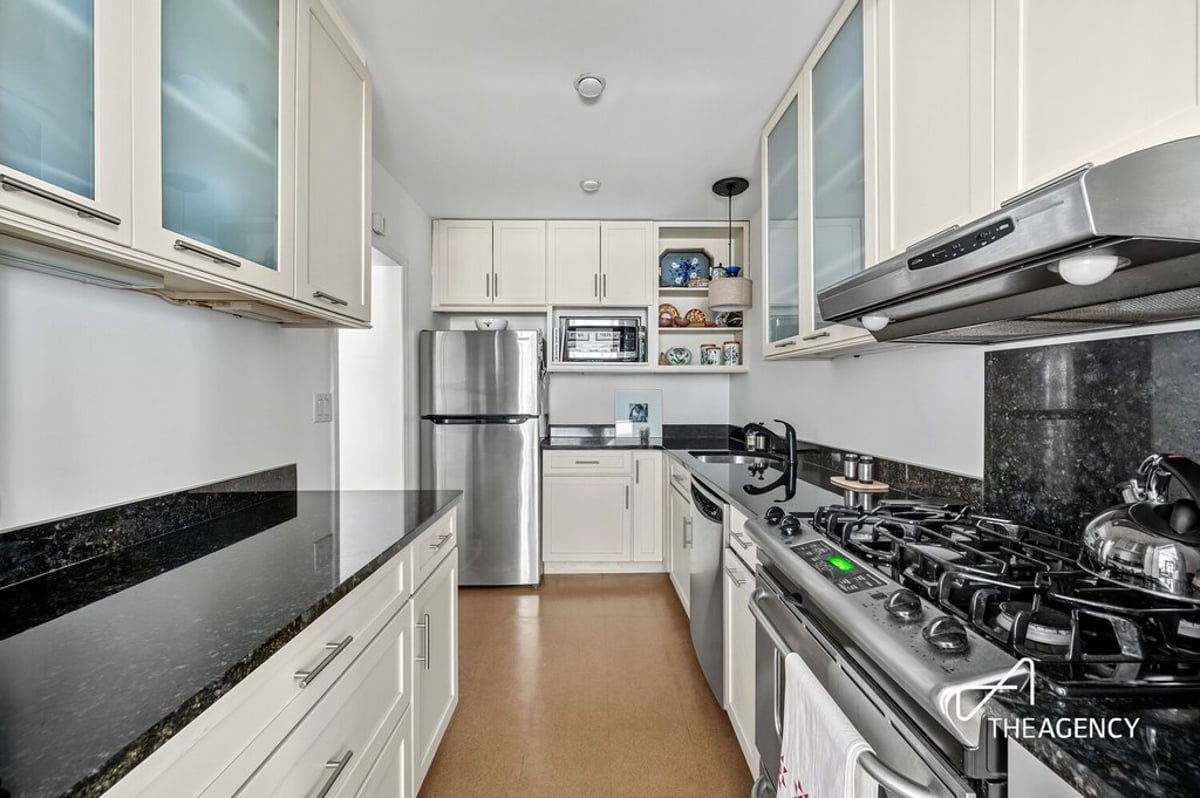 Photo for 30 Sutton Place - 30 Sutton Place Cooperative in Midtown East, Manhattan