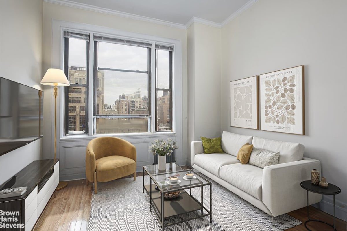 Photo for Lincoln Spencer Apartments - 140 West 69th Street Cooperative in Upper West Side, Manhattan