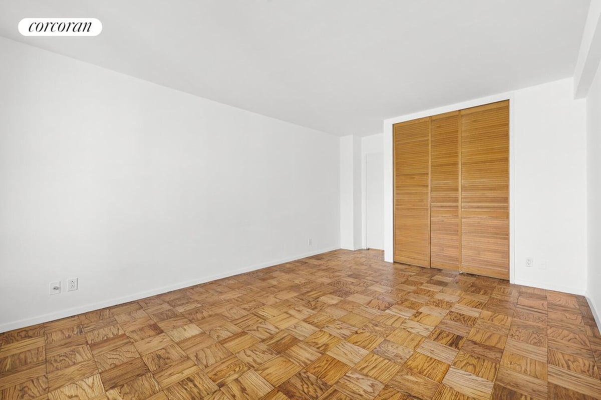 Photo for Lincoln Towers - 170 West End Avenue Condominium in Upper West Side, Manhattan