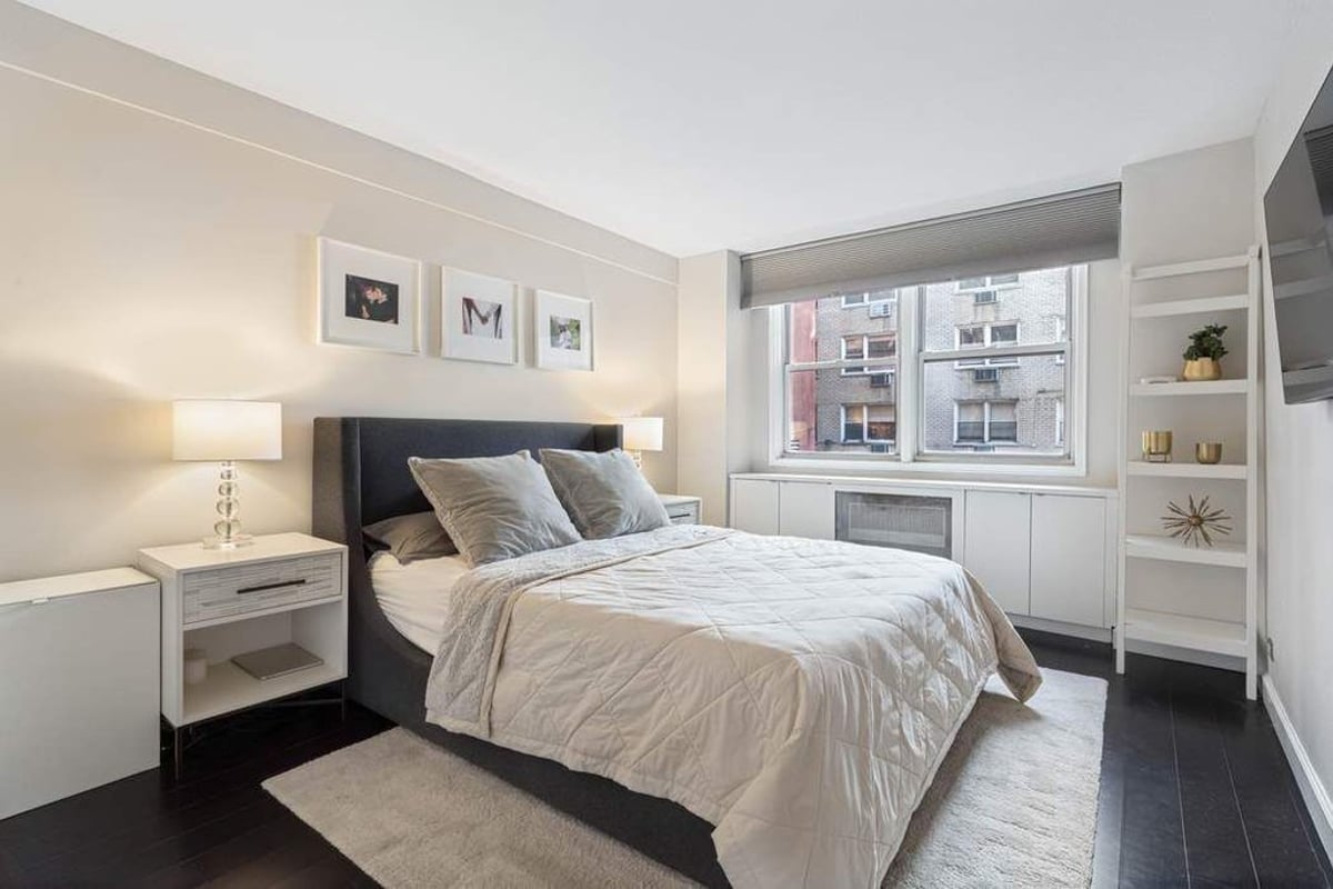 Photo for 215 East 80th Street - 215 East 80th Street Condominium in Upper East Side, Manhattan