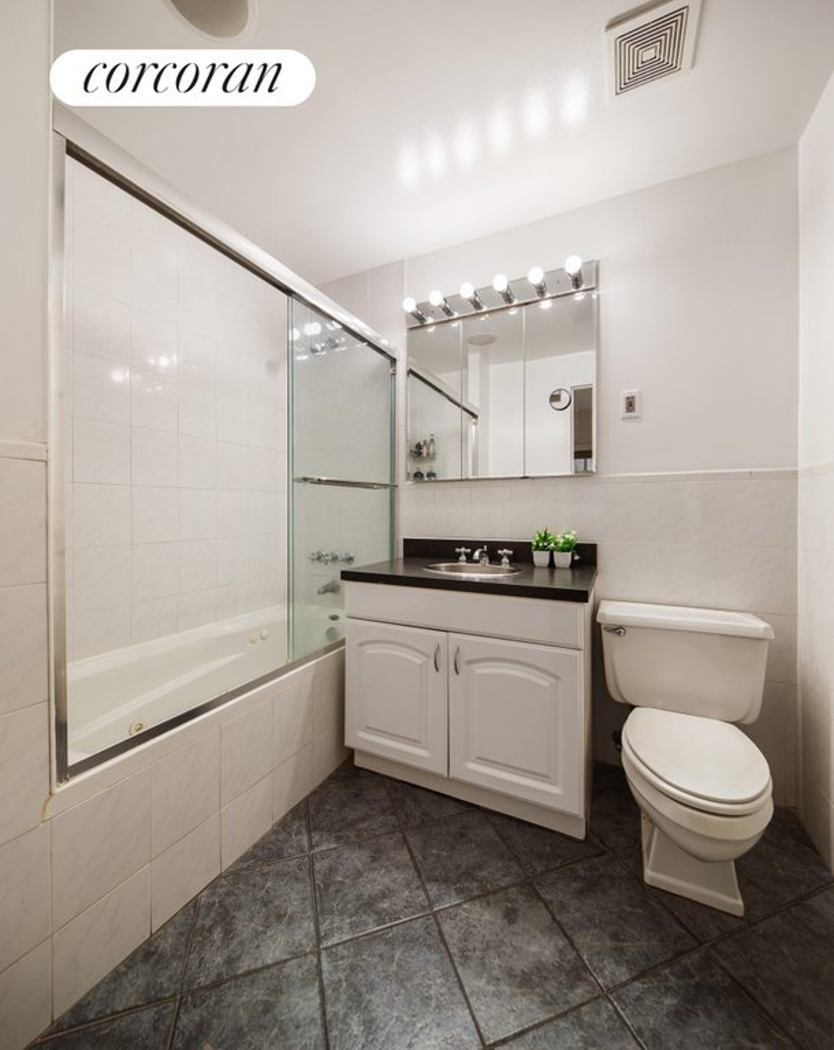 Photo for 176 Broadway - 176 Broadway Cooperative in Financial District, Manhattan