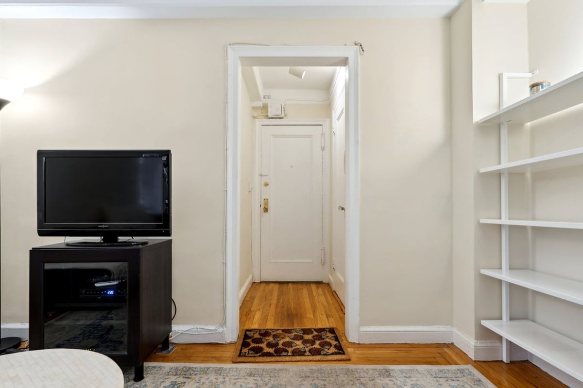 Photo for The Manor - 333 East 43rd Street Cooperative in Turtle Bay, Manhattan