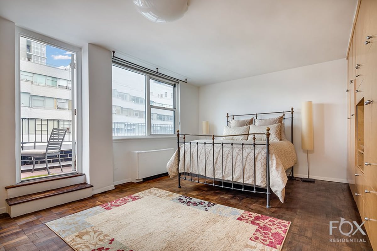 Photo for Blair House - 200 East 58th Street Condominium in Midtown East, Manhattan