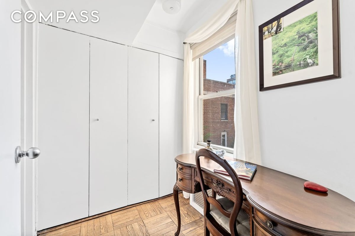 Photo for 310 Lexington Avenue - 310 Lexington Avenue Cooperative in Murray Hill, Manhattan